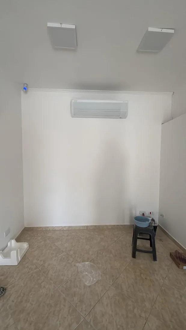 Parede em drywall com acabamento pronto